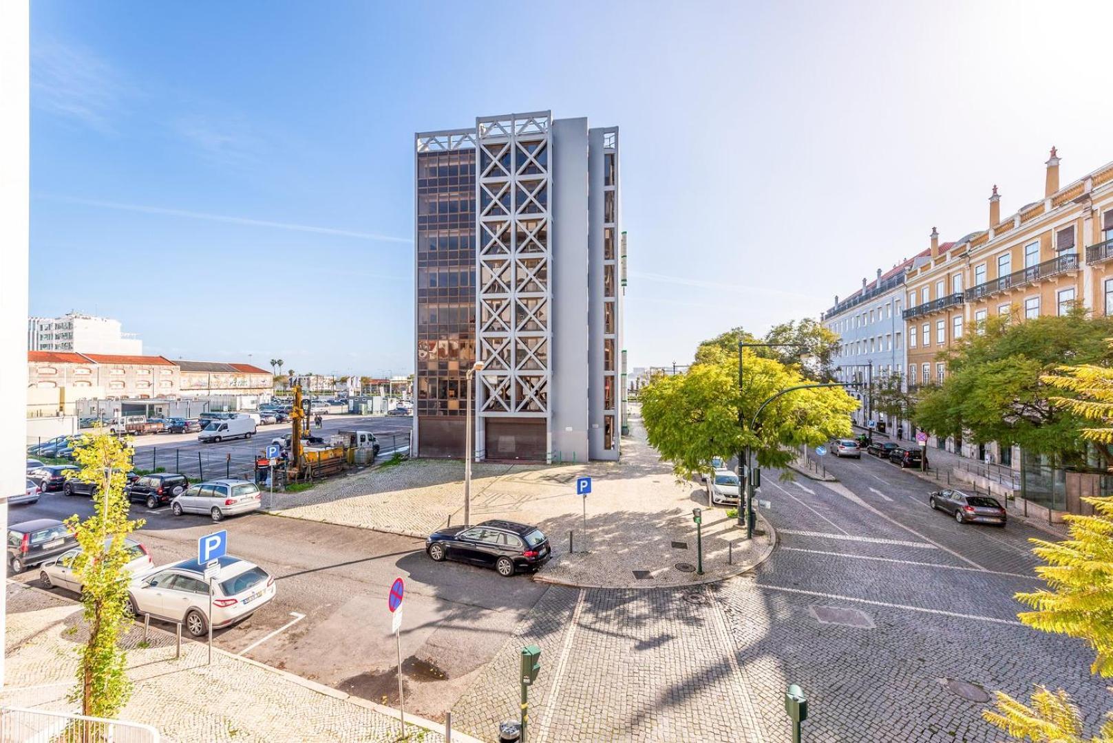 Apartamento Guestready - 2Br Apt Carlos I With Terrace And Gym Lisboa Exterior foto