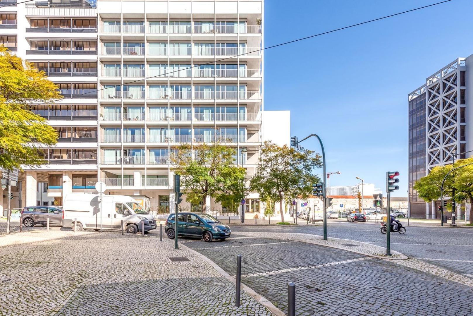 Apartamento Guestready - 2Br Apt Carlos I With Terrace And Gym Lisboa Exterior foto